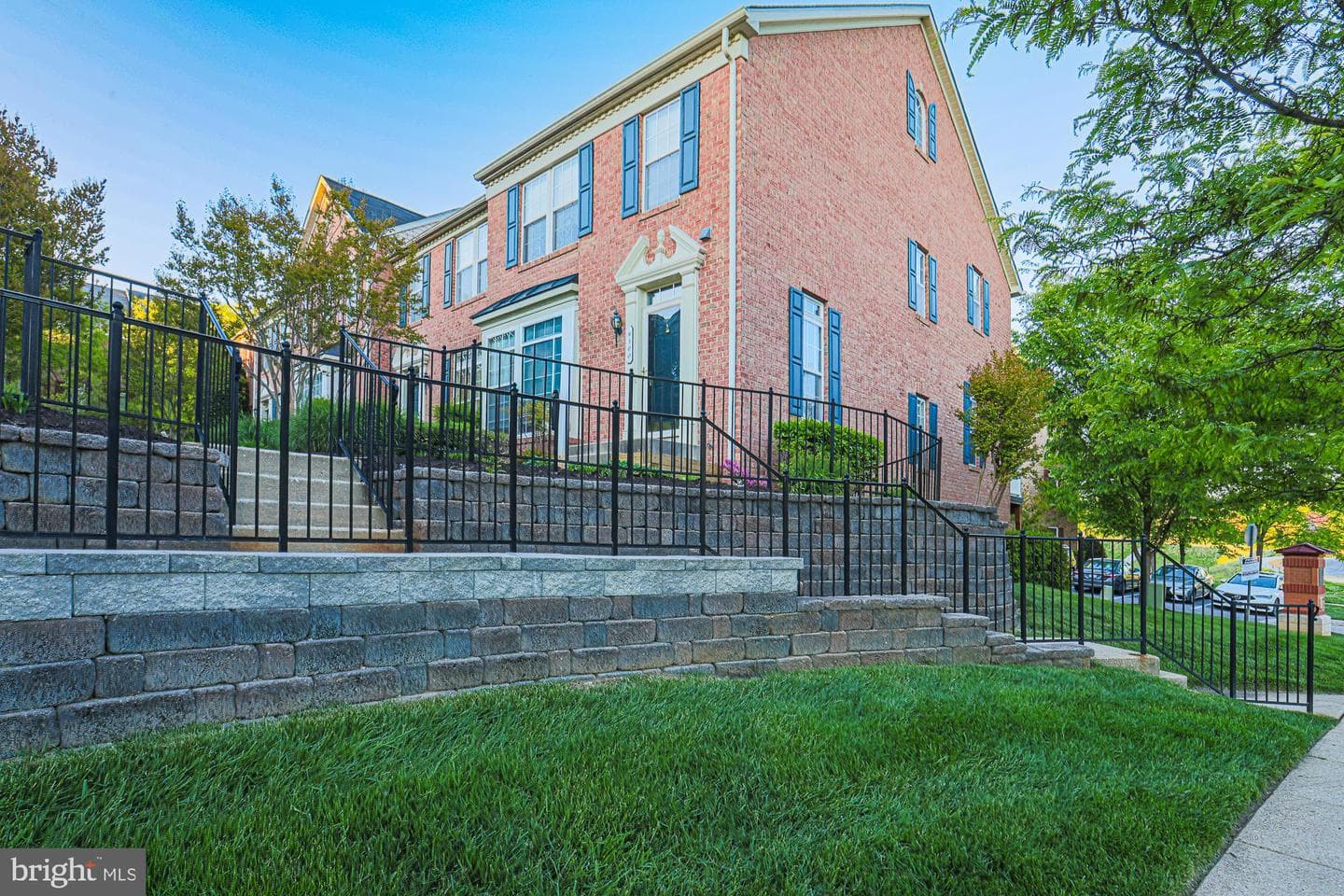 9300 Summit View Way photo 3