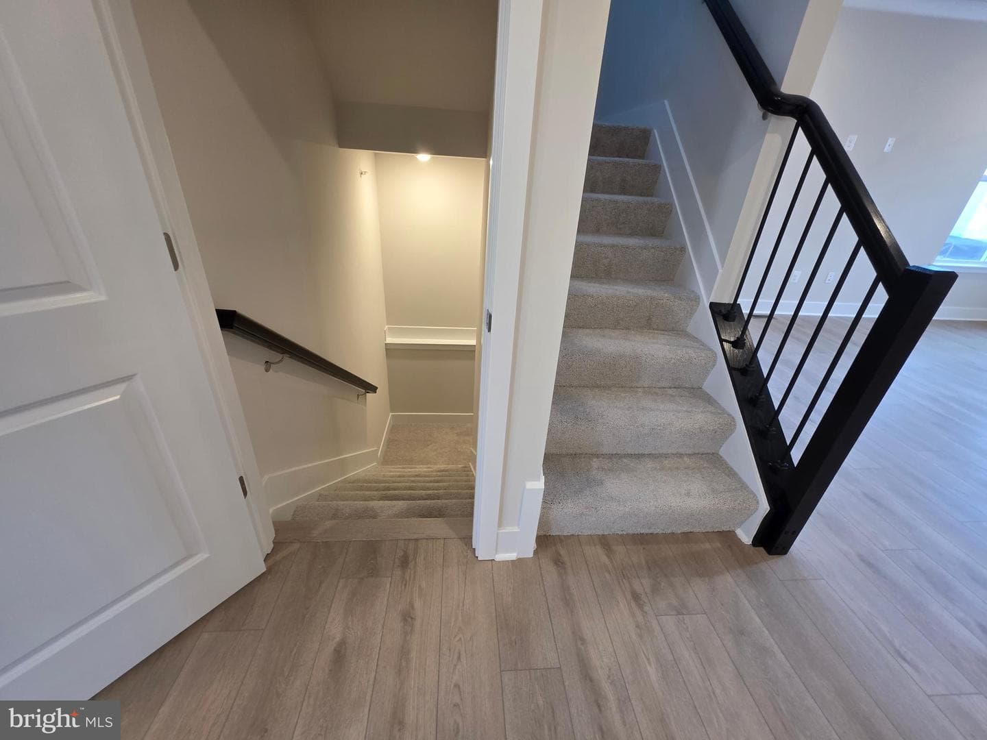 6613 Greenleigh Avenue photo 39