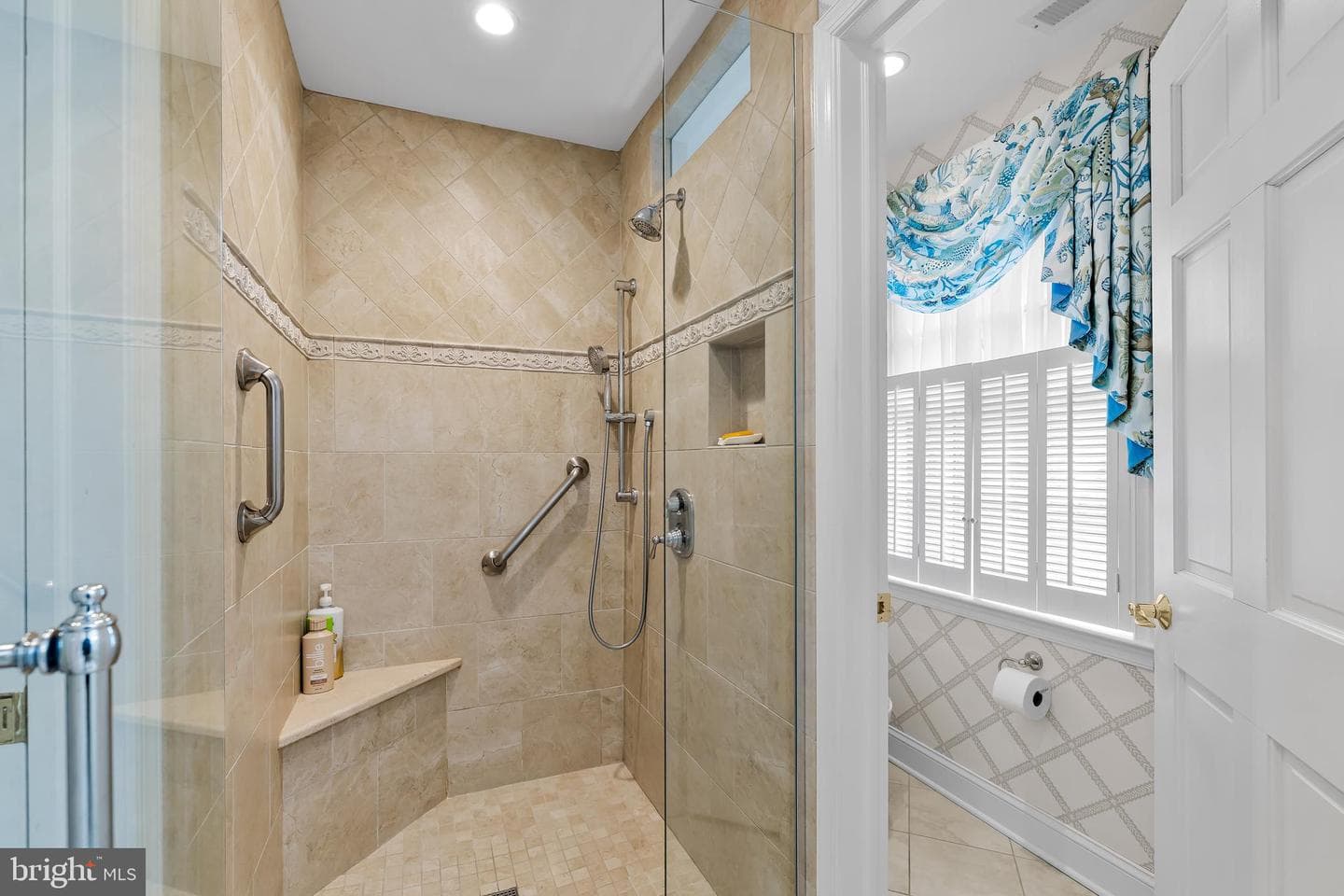 1001 W Wind Court photo 33