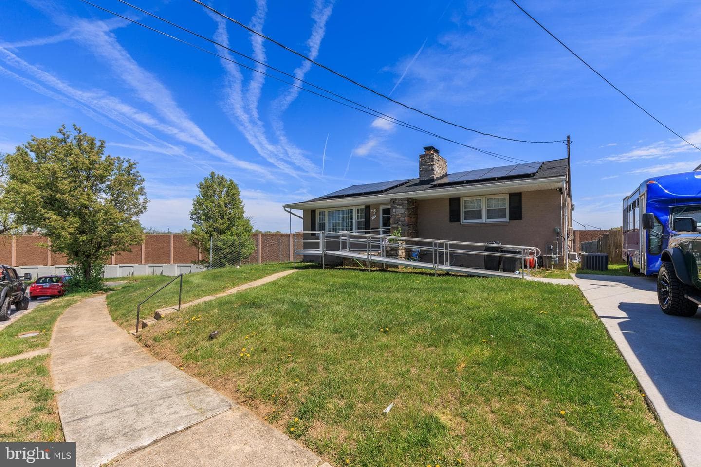 111 Delrey Avenue photo 4