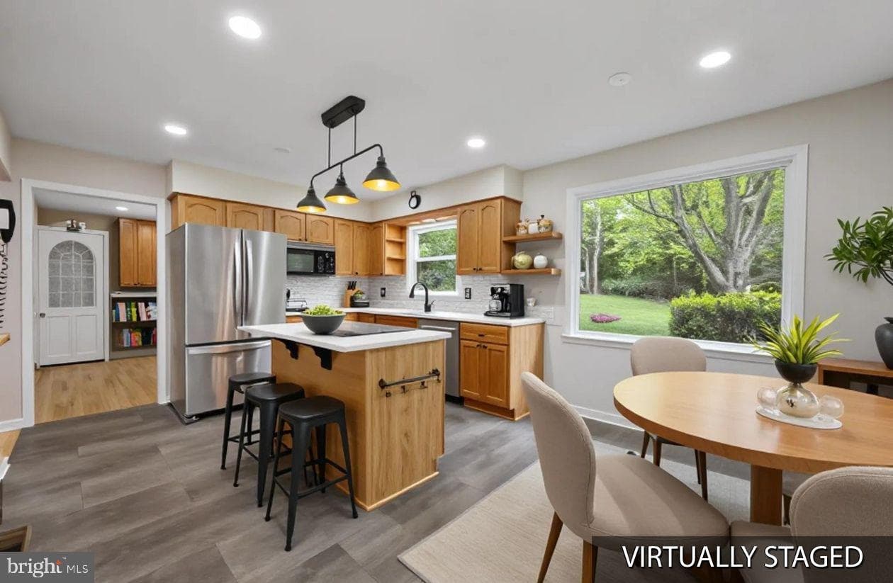 14009 Blenheim Road N photo 14