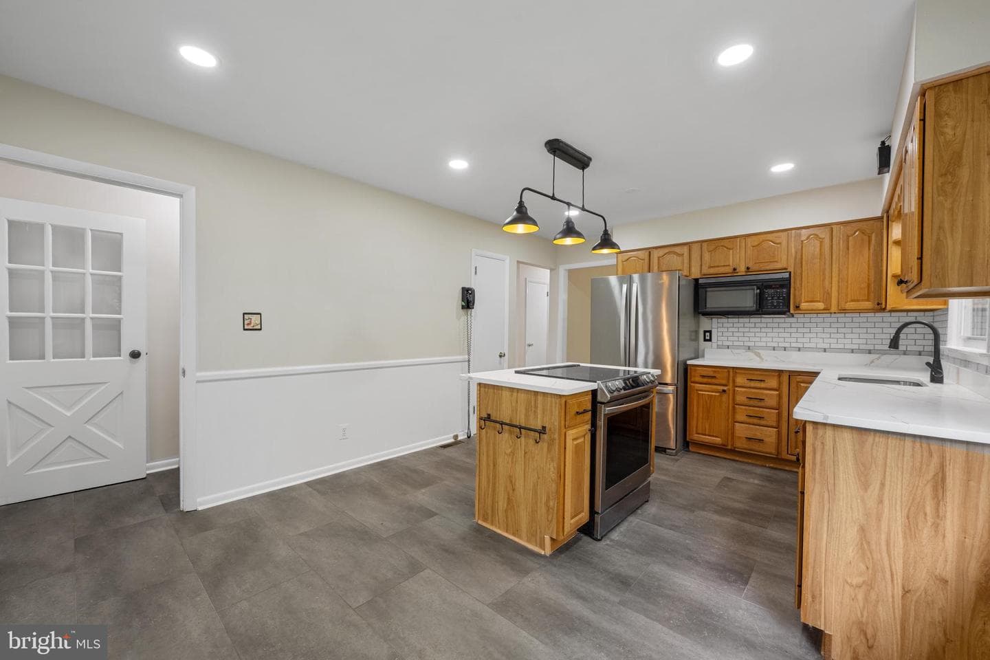 14009 Blenheim Road N photo 18