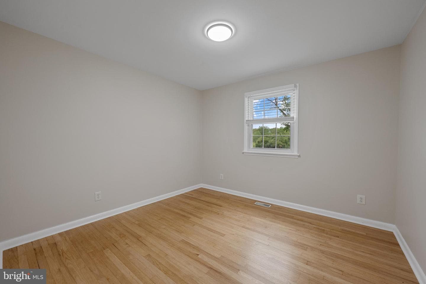 14009 Blenheim Road N photo 37