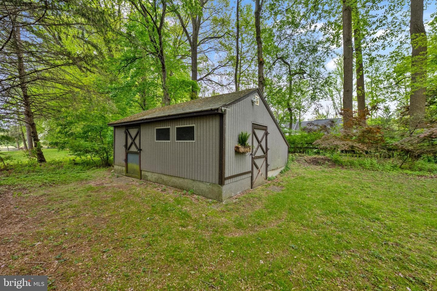 14009 Blenheim Road N photo 54