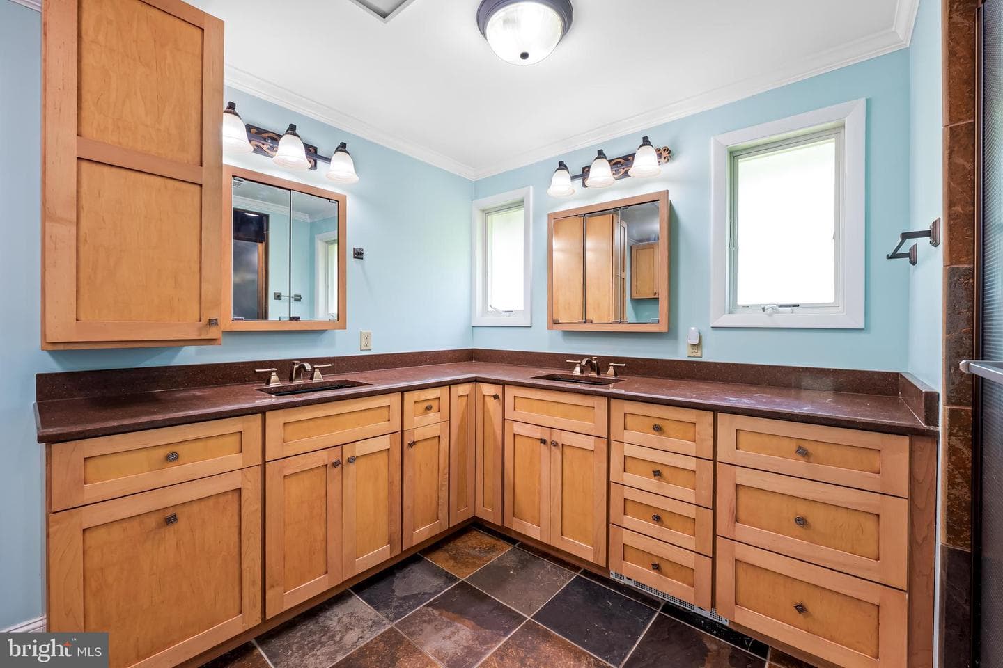 7917 Stevenson Road photo 31
