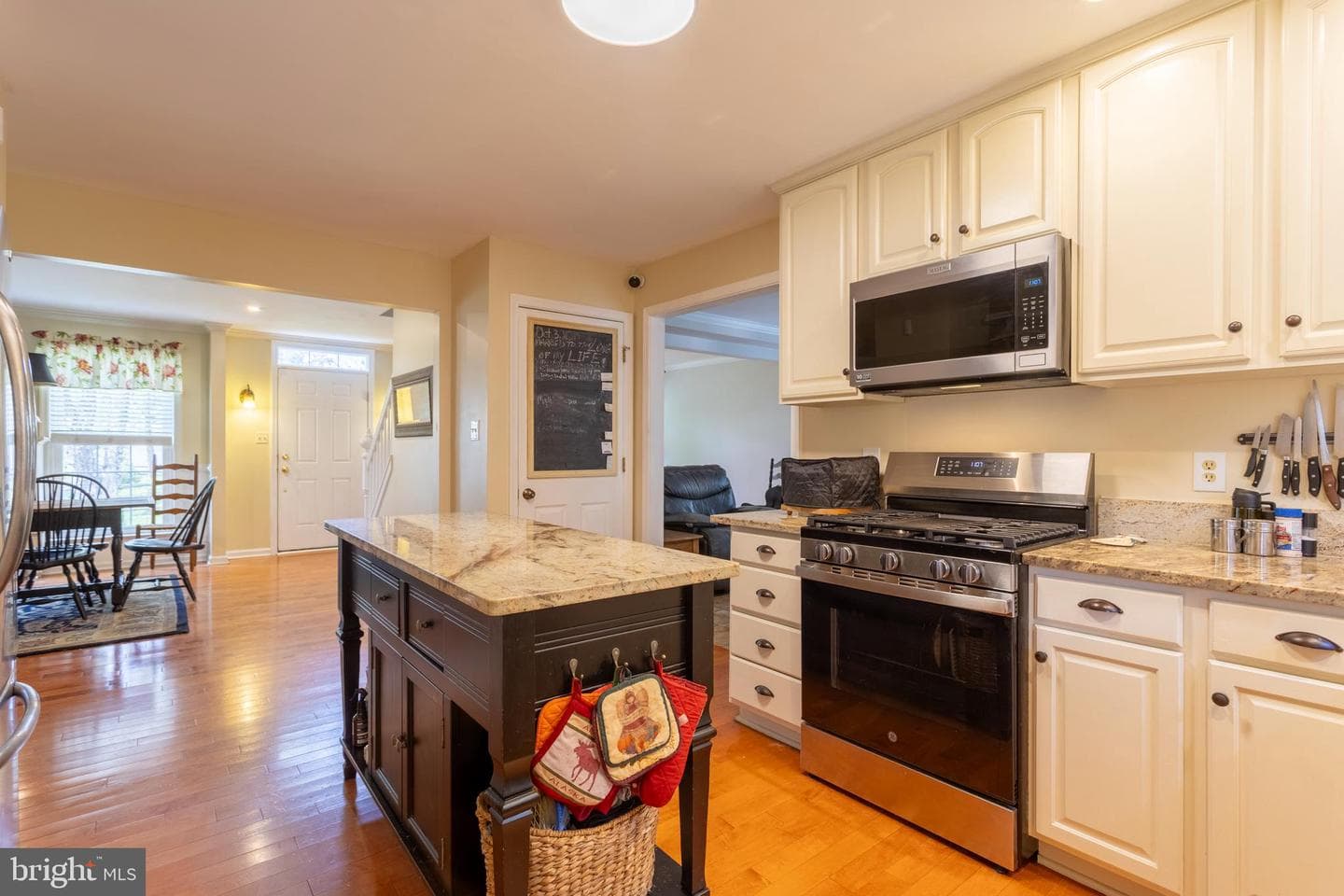 2203 Rockwell Avenue photo 13