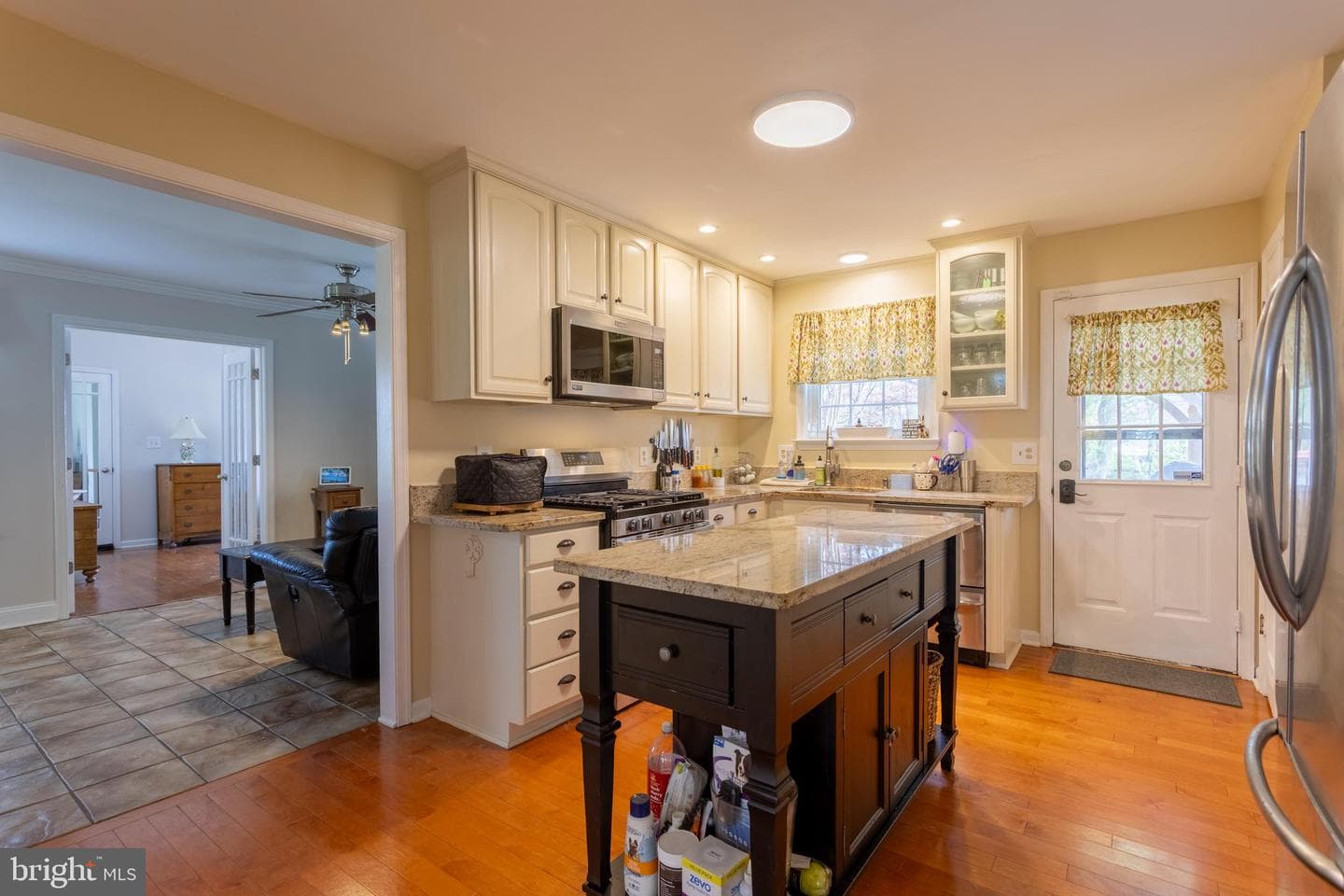 2203 Rockwell Avenue photo 16