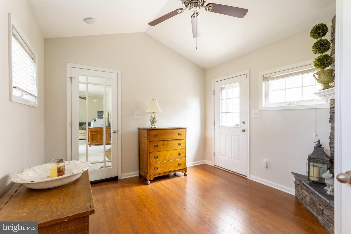2203 Rockwell Avenue photo 27