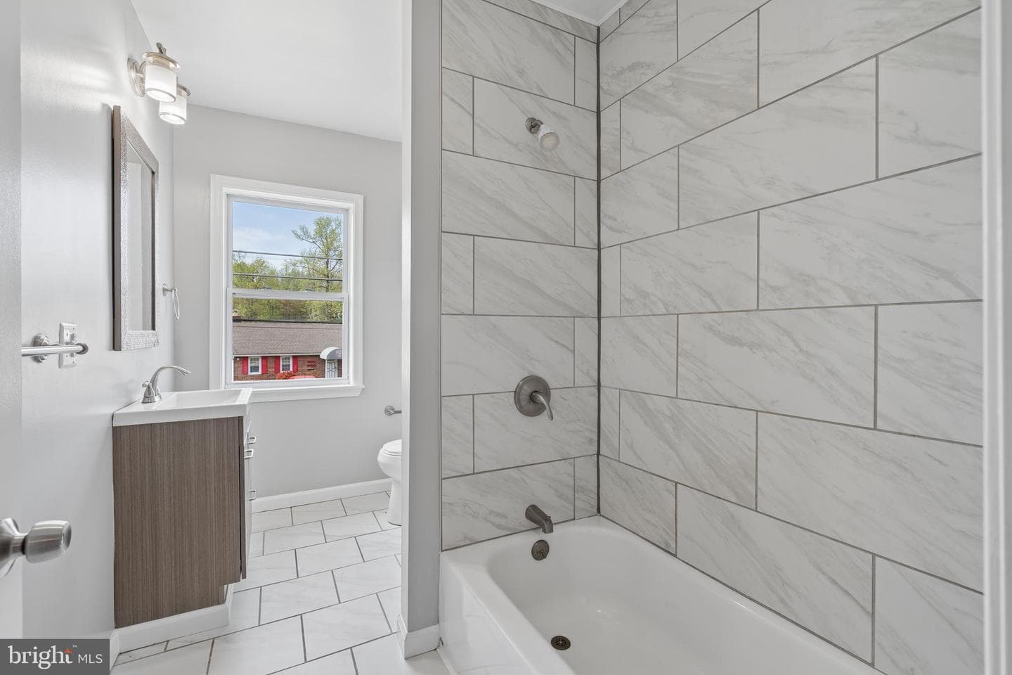 12437 Eastern Avenue photo 17