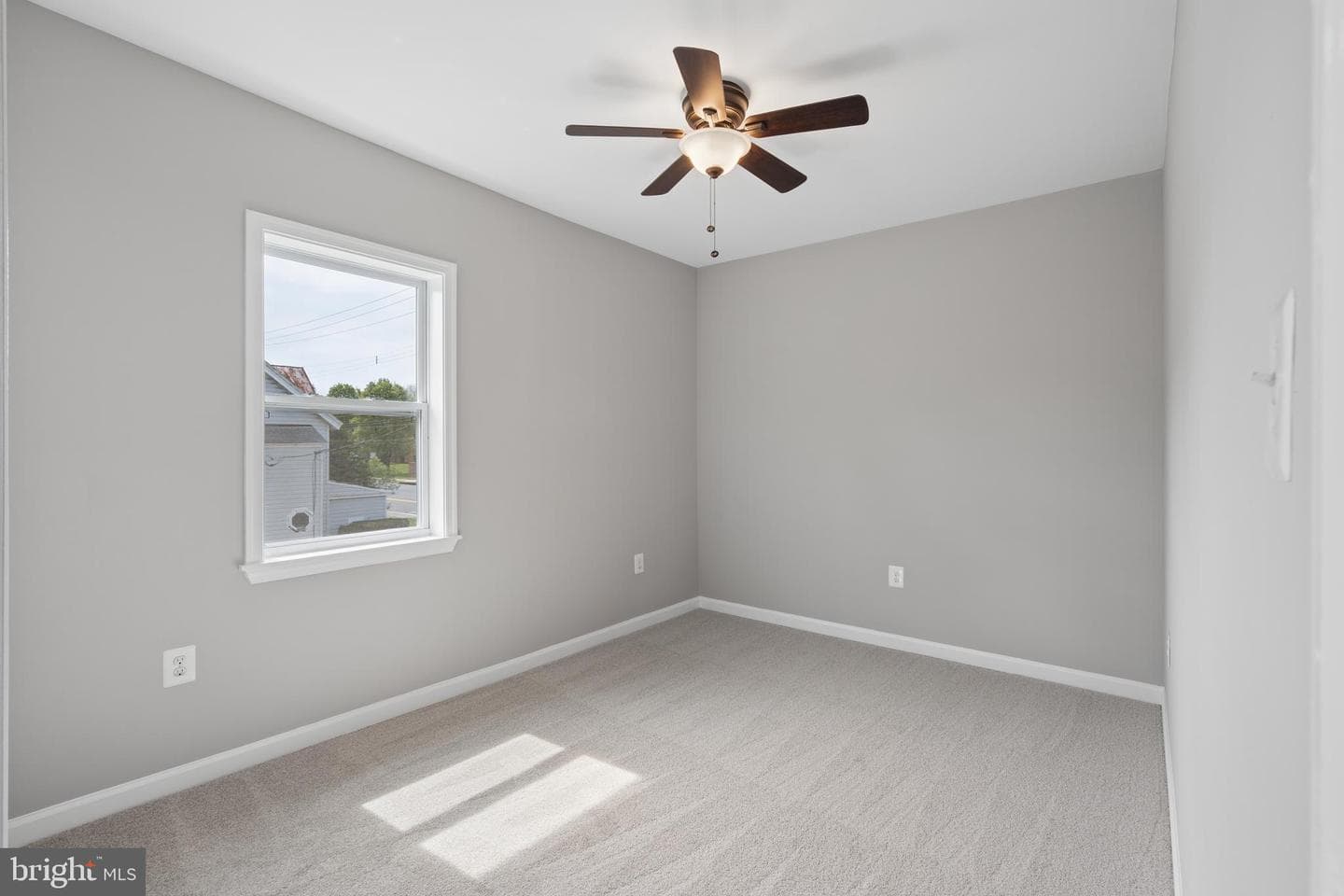 12437 Eastern Avenue photo 22