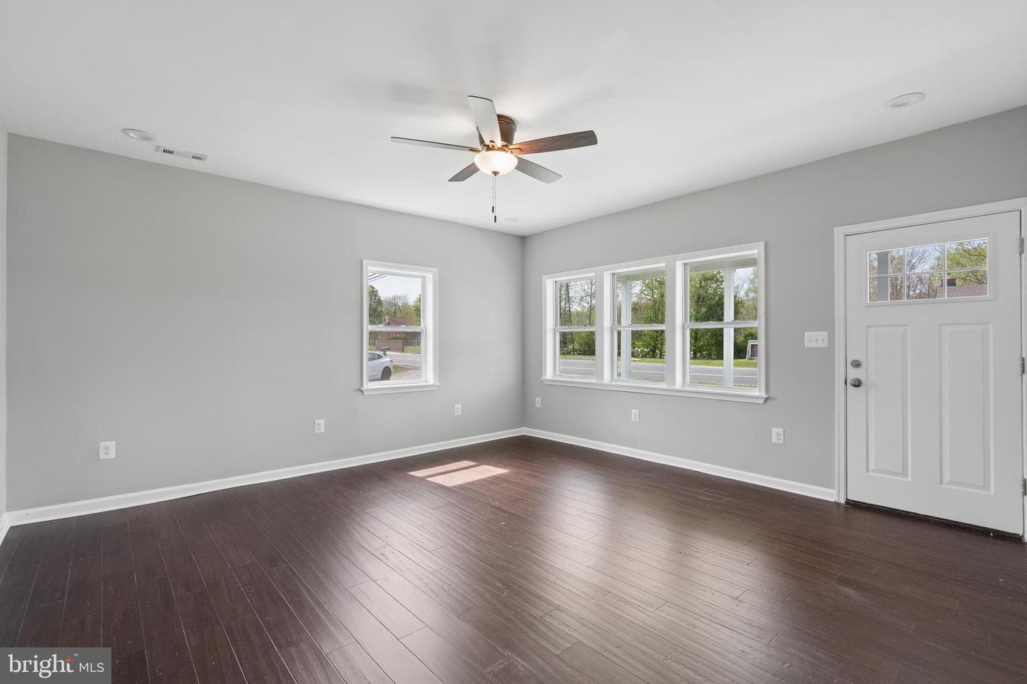 12437 Eastern Avenue photo 8