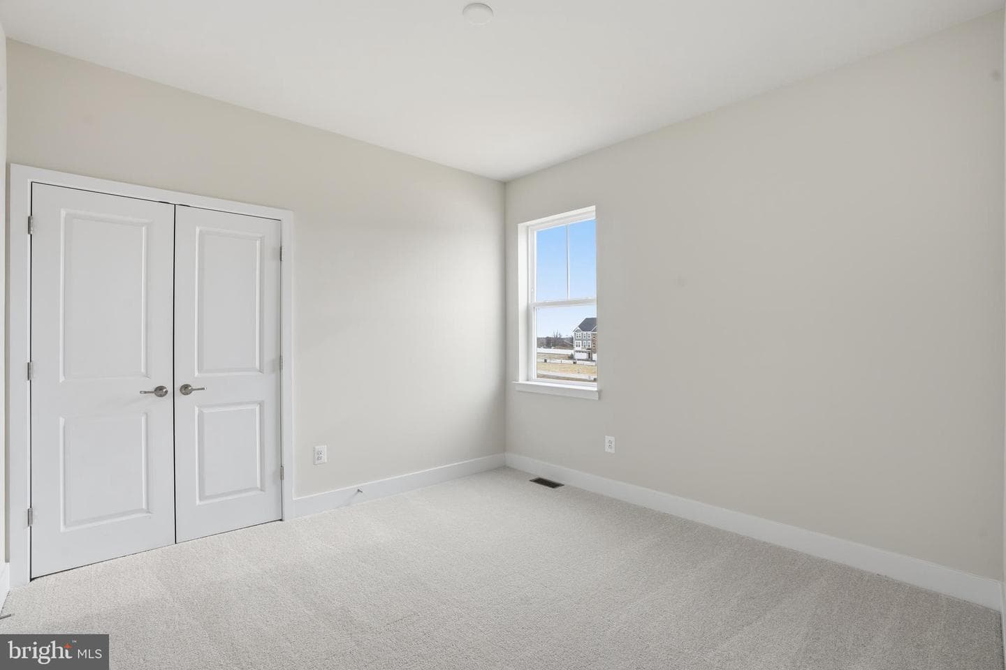 603 Harrington Street photo 31