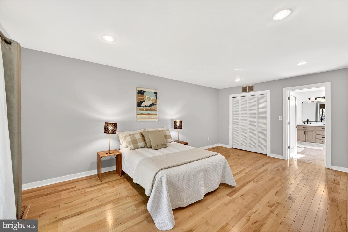 16 Seven Springs Court photo 13