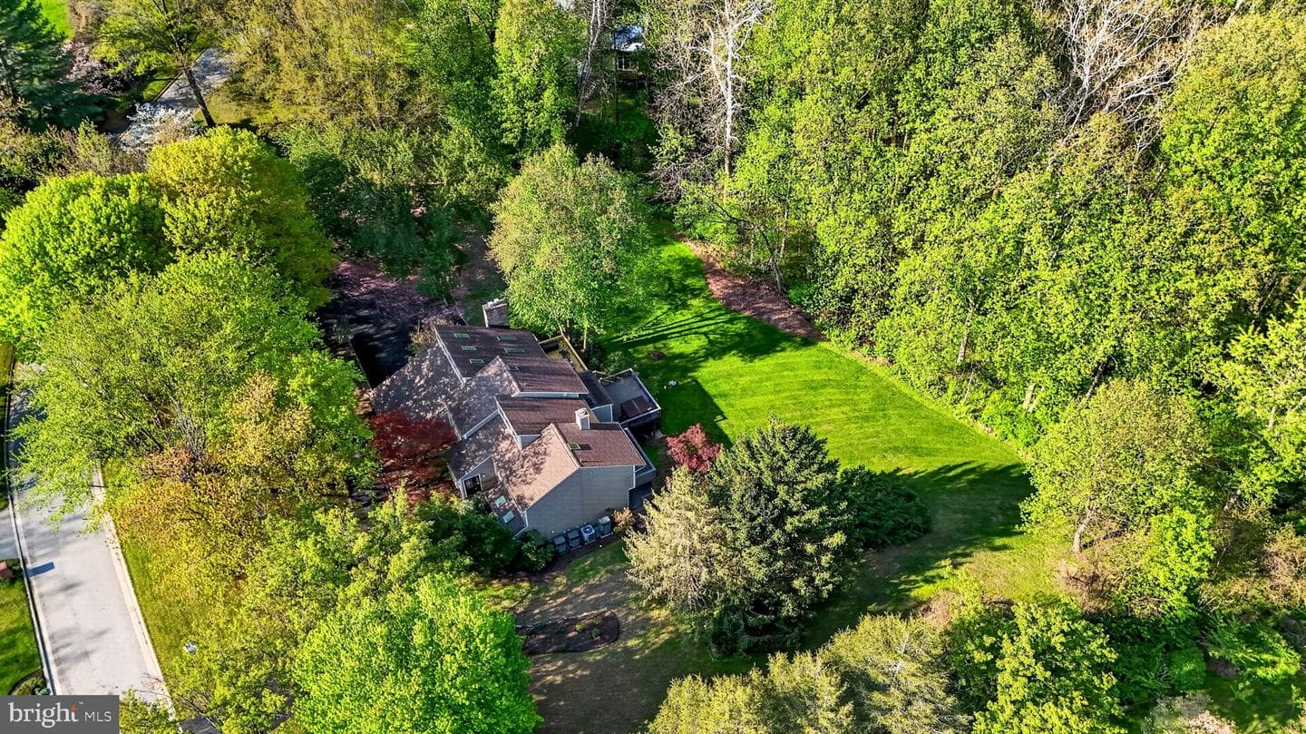 16 Seven Springs Court photo 41