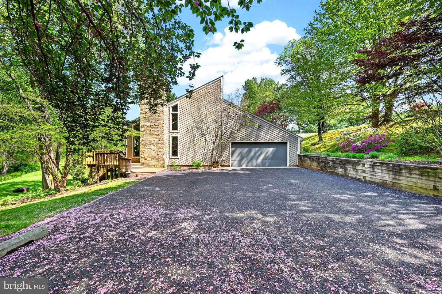 16 Seven Springs Court photo 5