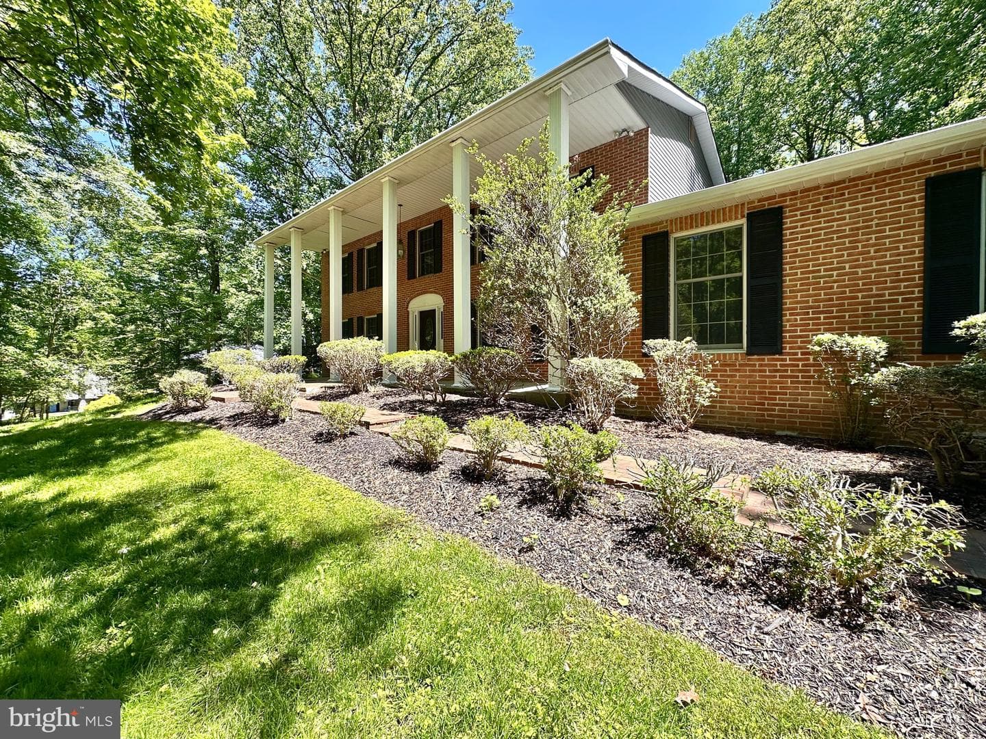 13 Constantine Drive photo 4