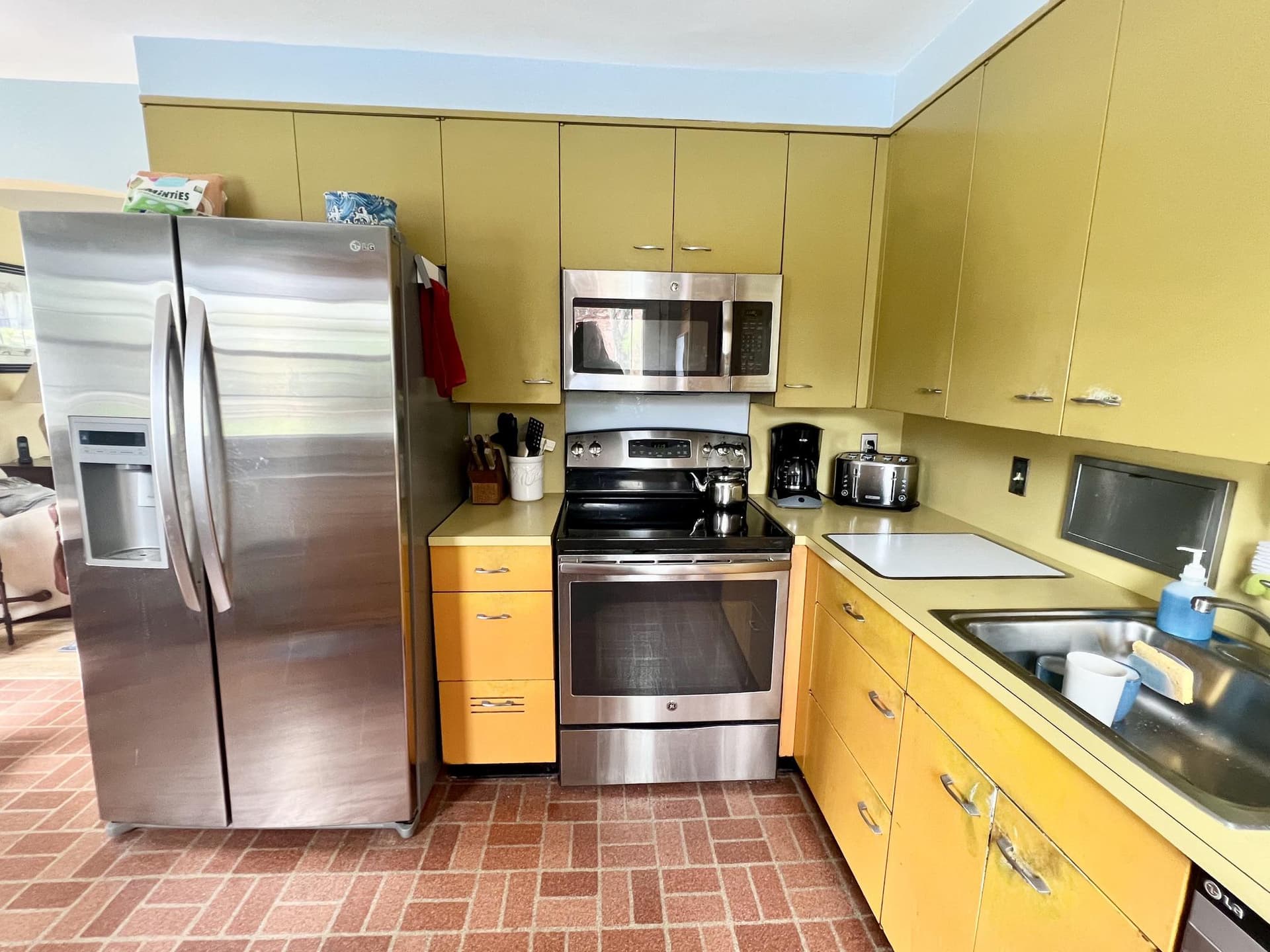 8203 Boman Court photo 25