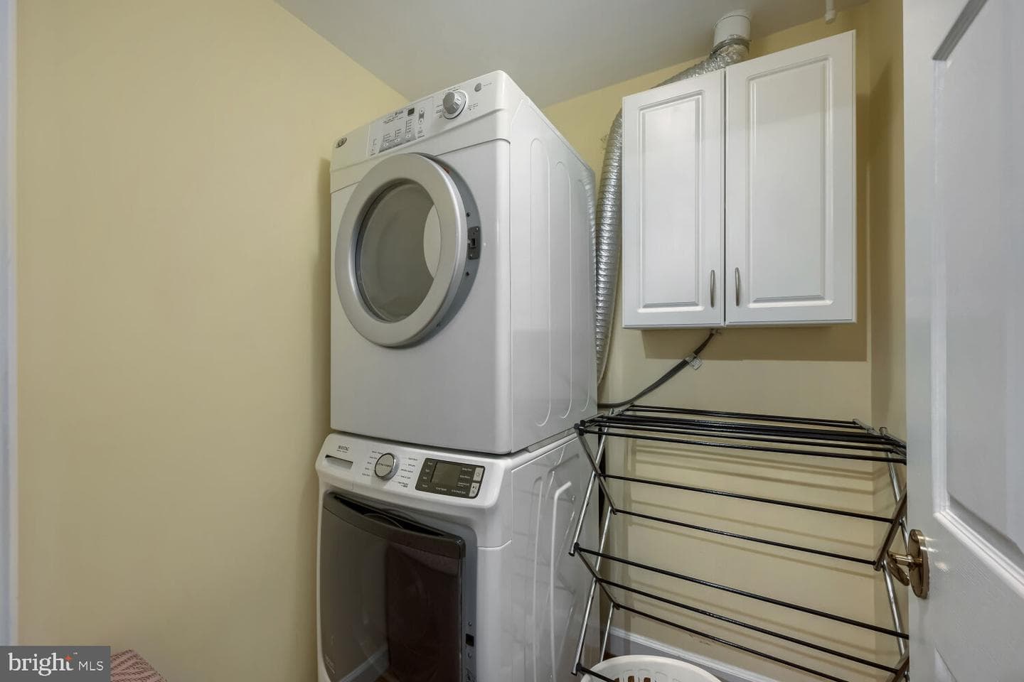 17 Stablemere Court photo 8