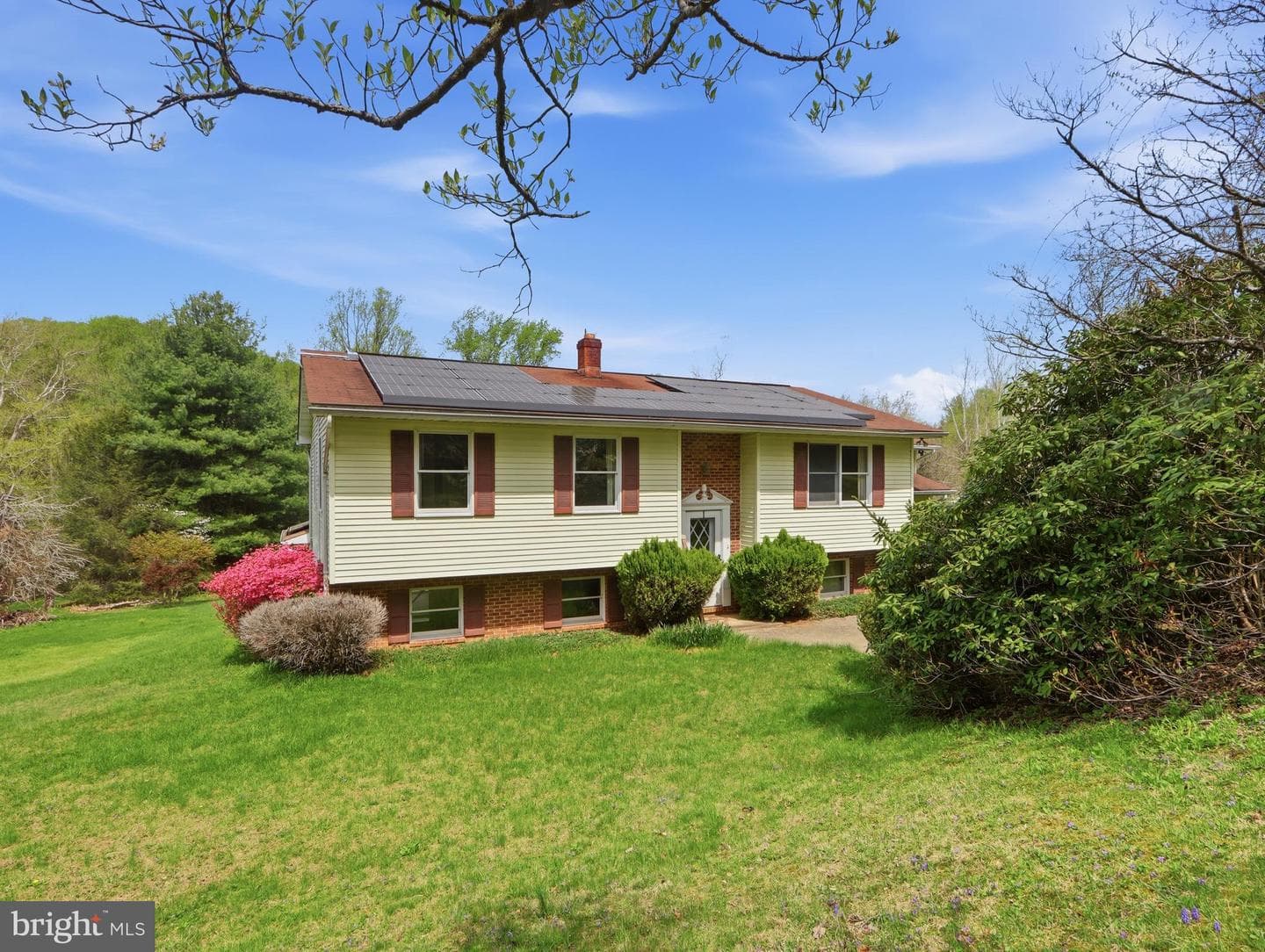 1926 Stringtown Road