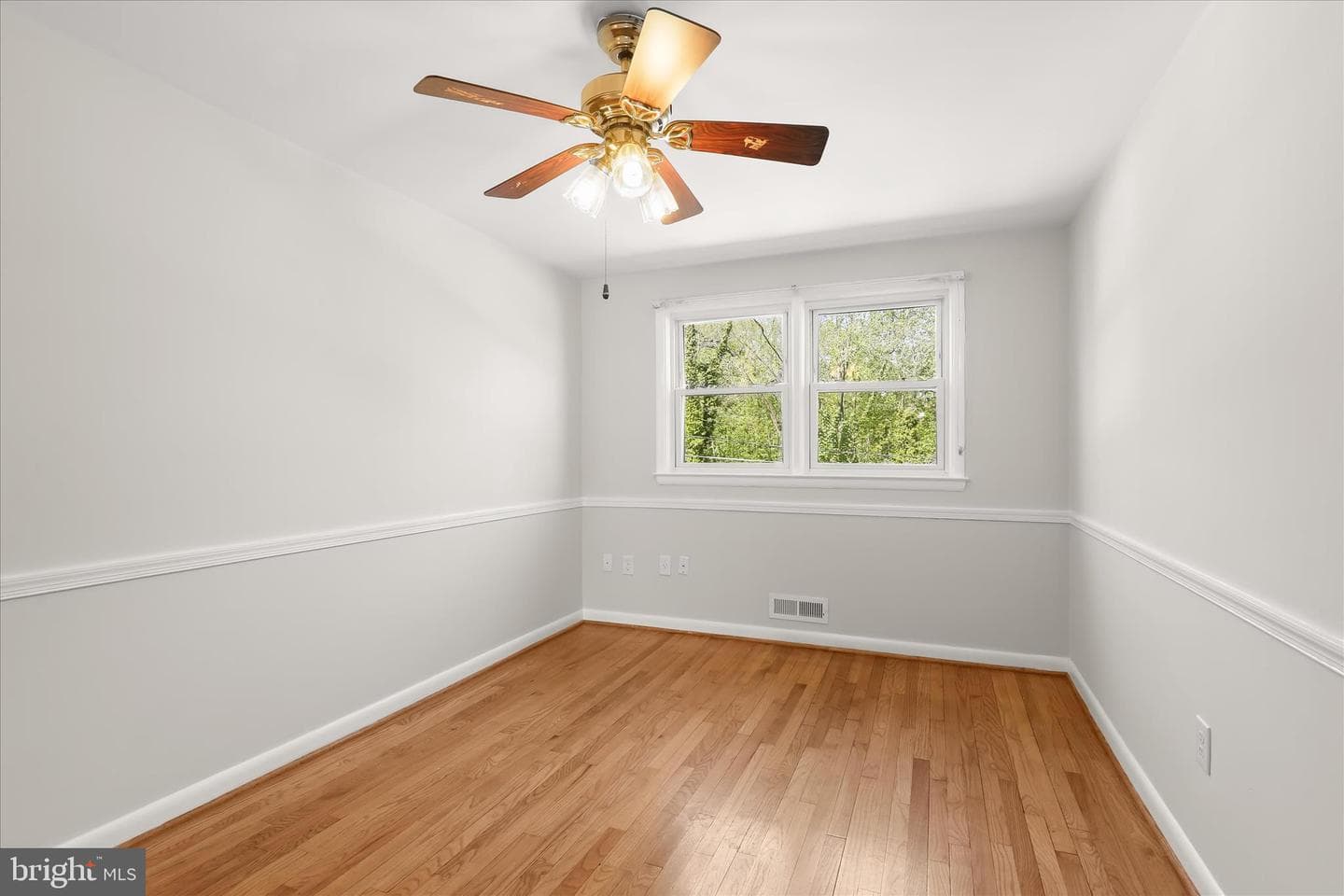 1111 Linden Avenue photo 12