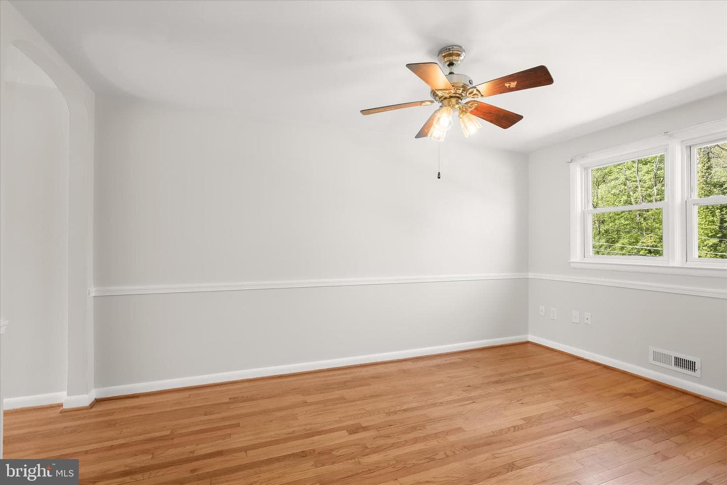 1111 Linden Avenue photo 13