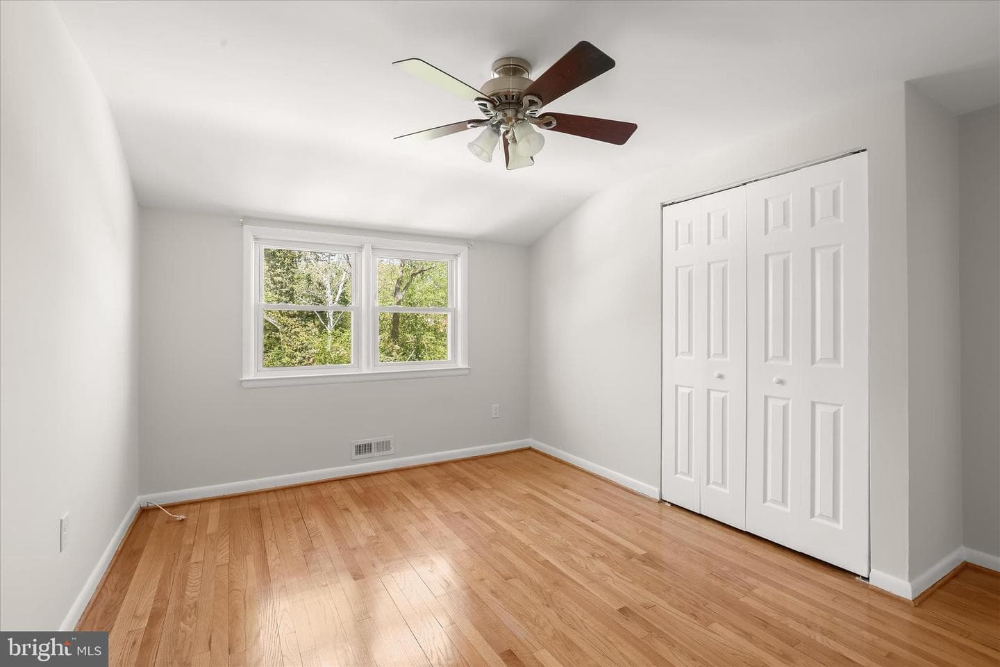 1111 Linden Avenue photo 18