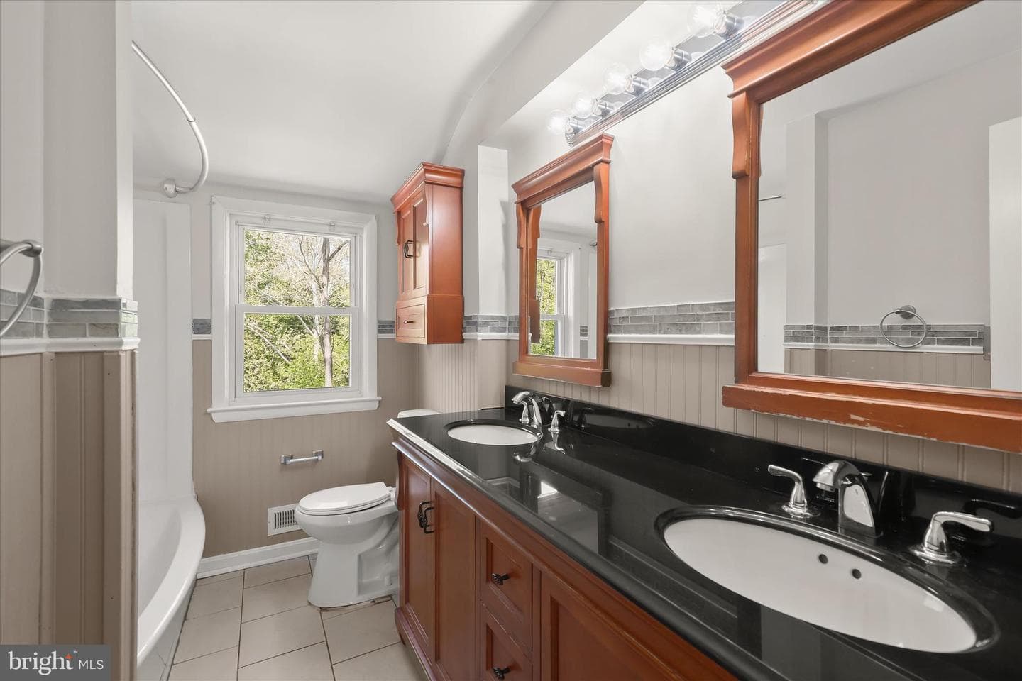 1111 Linden Avenue photo 23