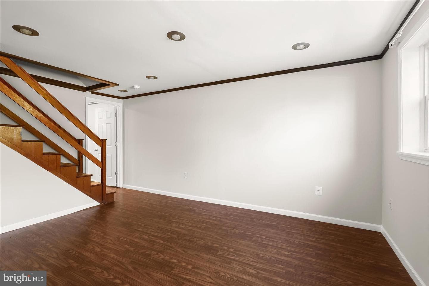 1111 Linden Avenue photo 25