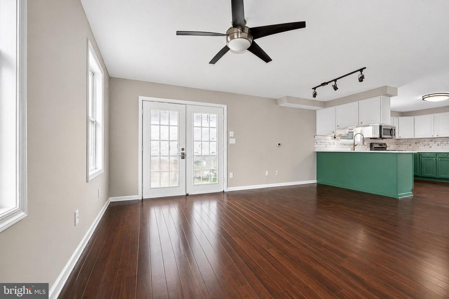 1406 Walnut Avenue photo 13