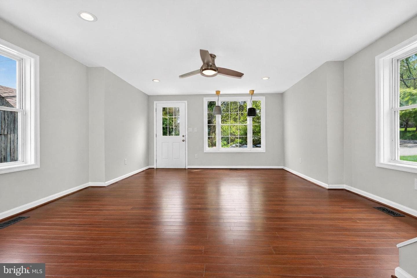 1406 Walnut Avenue photo 7