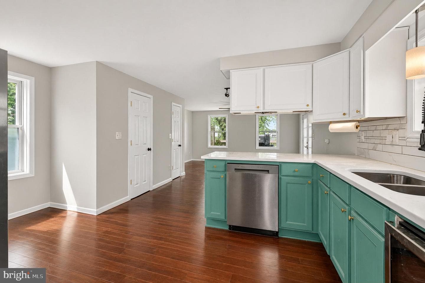1406 Walnut Avenue photo 8