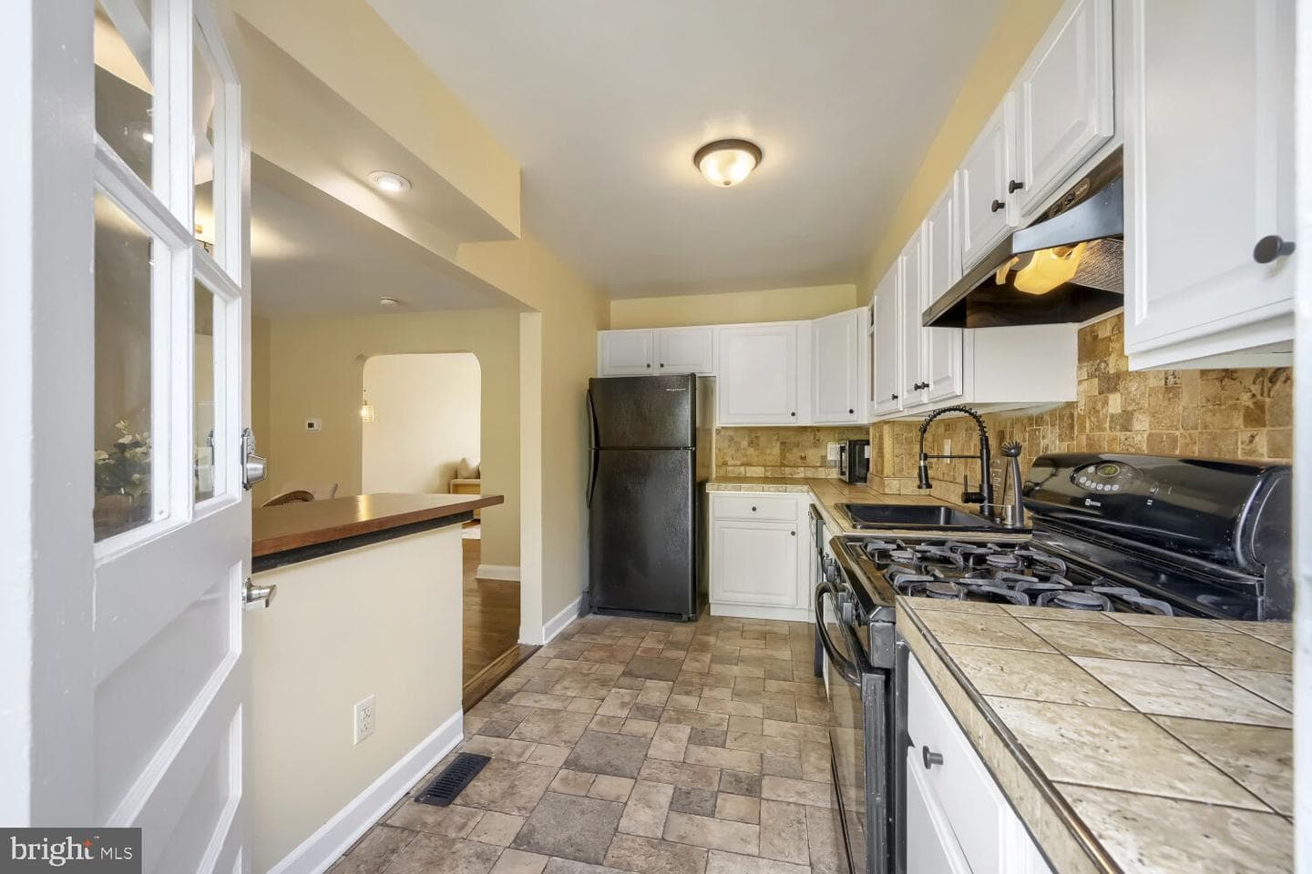 8152 Glen Gary Road photo 10
