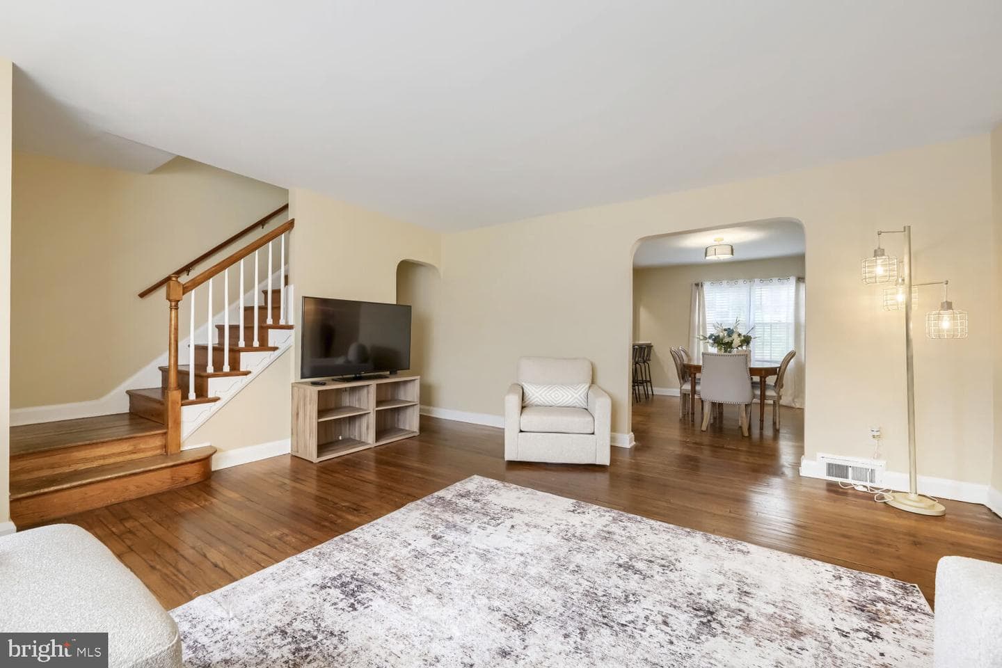 8152 Glen Gary Road photo 5