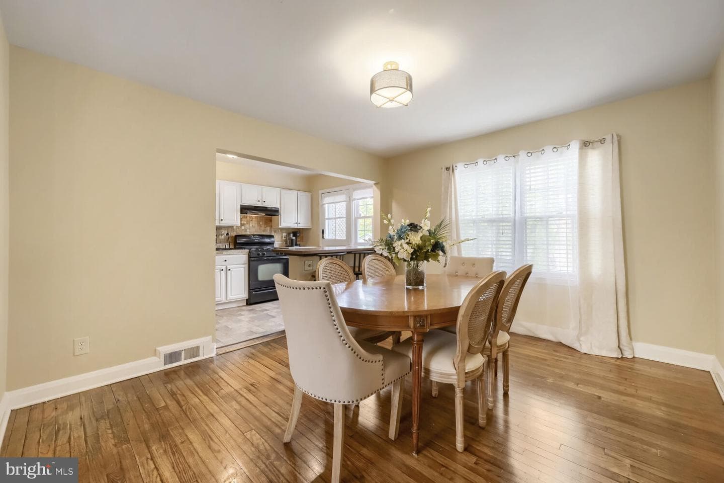 8152 Glen Gary Road photo 6