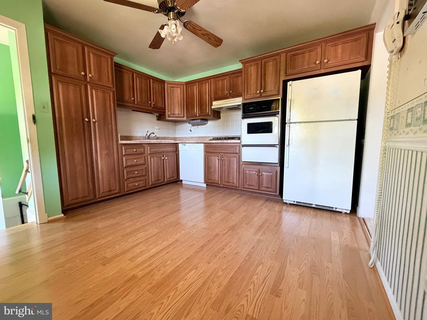 422 Chalfonte Drive photo 22