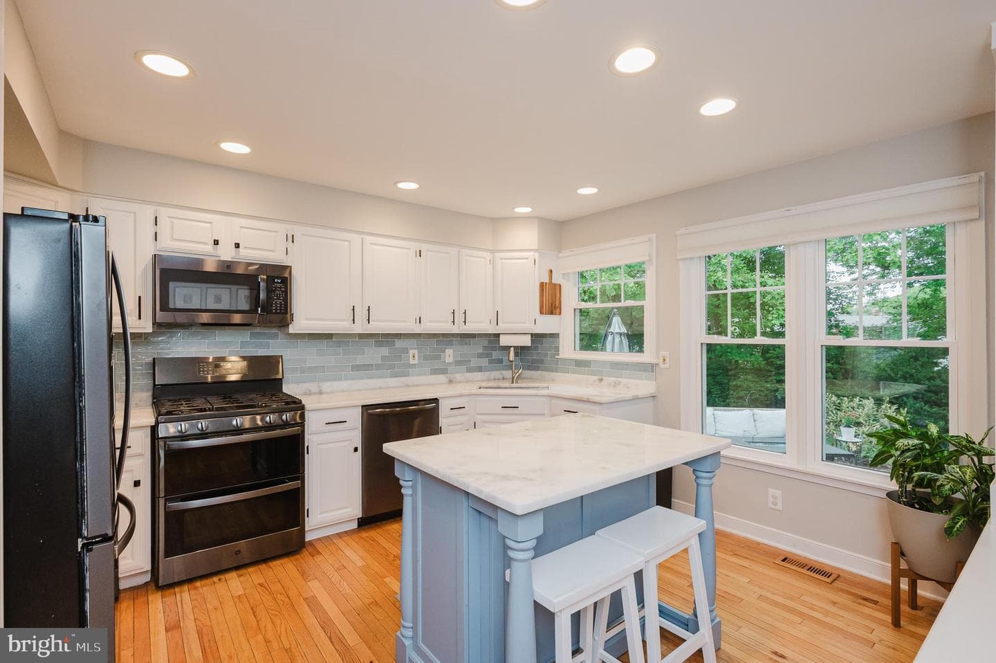 9003 Gardenia Road photo 14