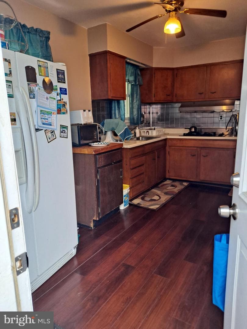 5663 Whitby Road photo 25