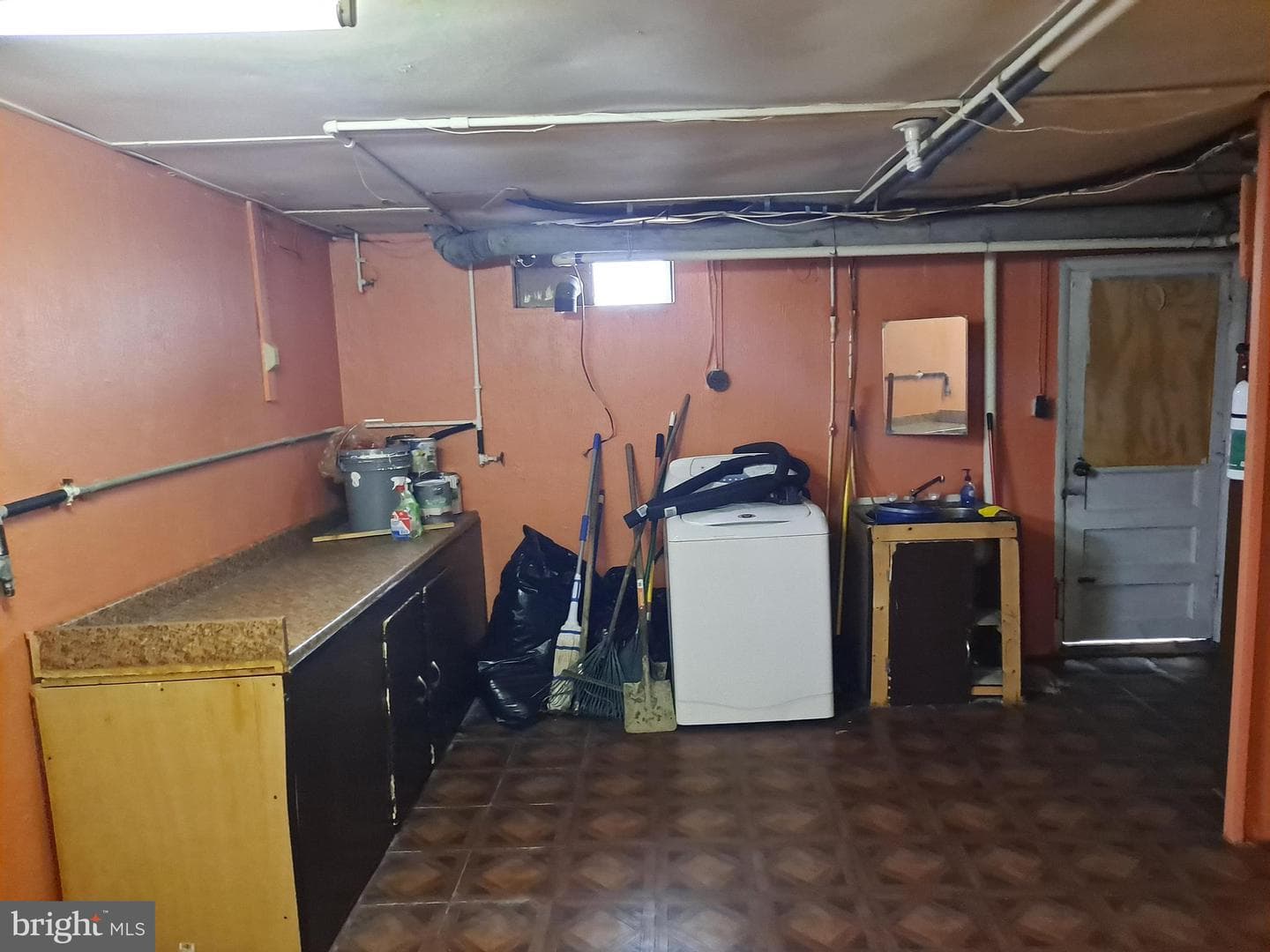 5663 Whitby Road photo 55