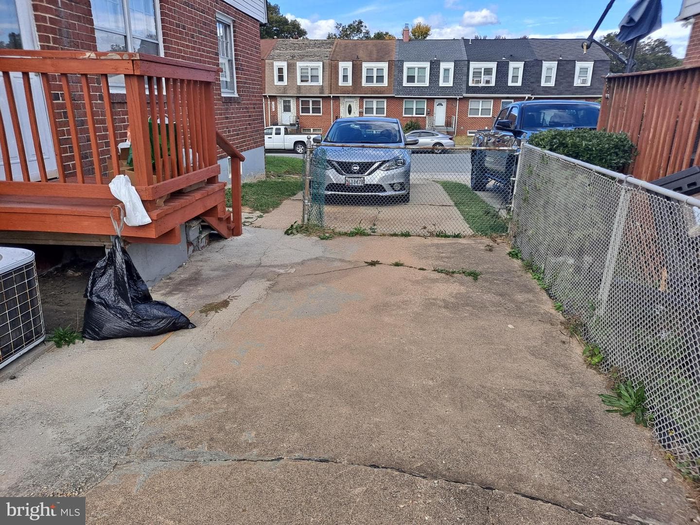 5663 Whitby Road photo 58