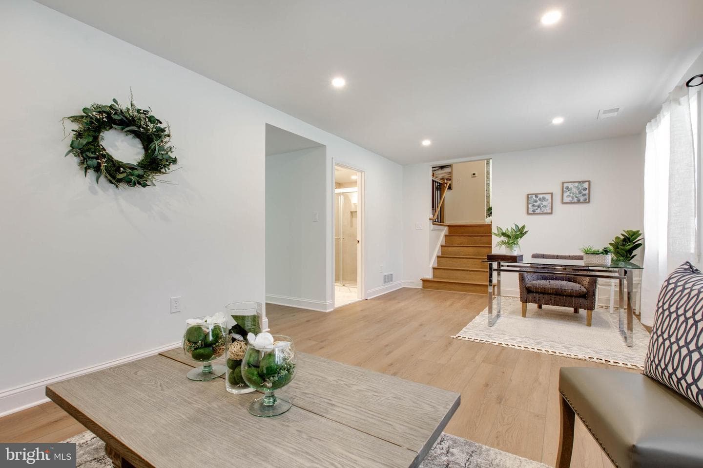 909 Farmstead Road photo 42