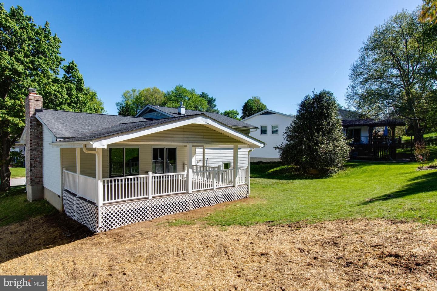 909 Farmstead Road photo 52