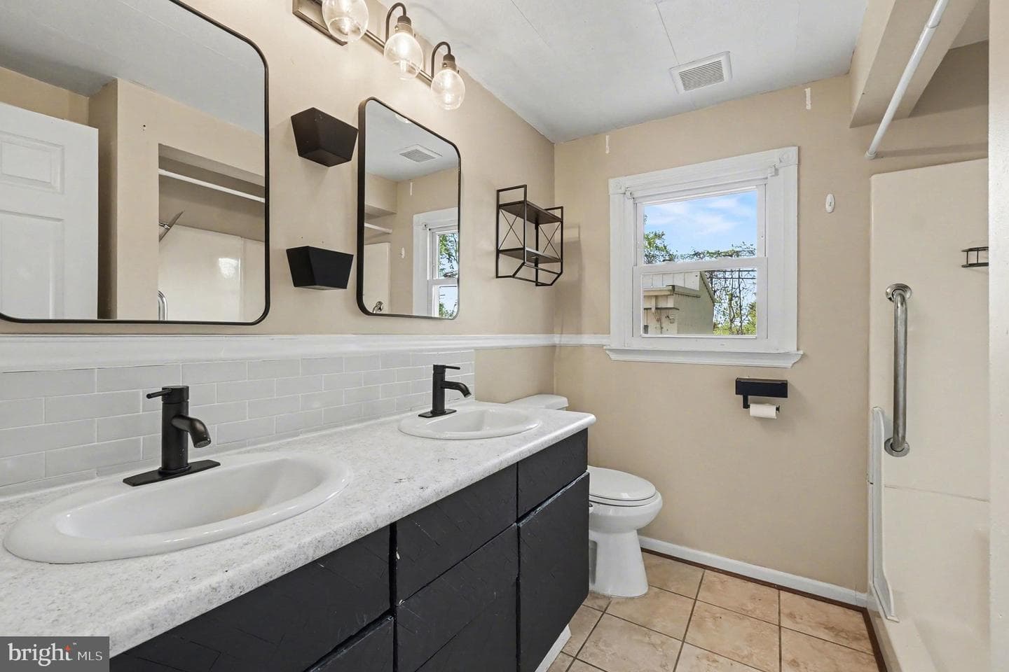 5 Lavern Avenue photo 20