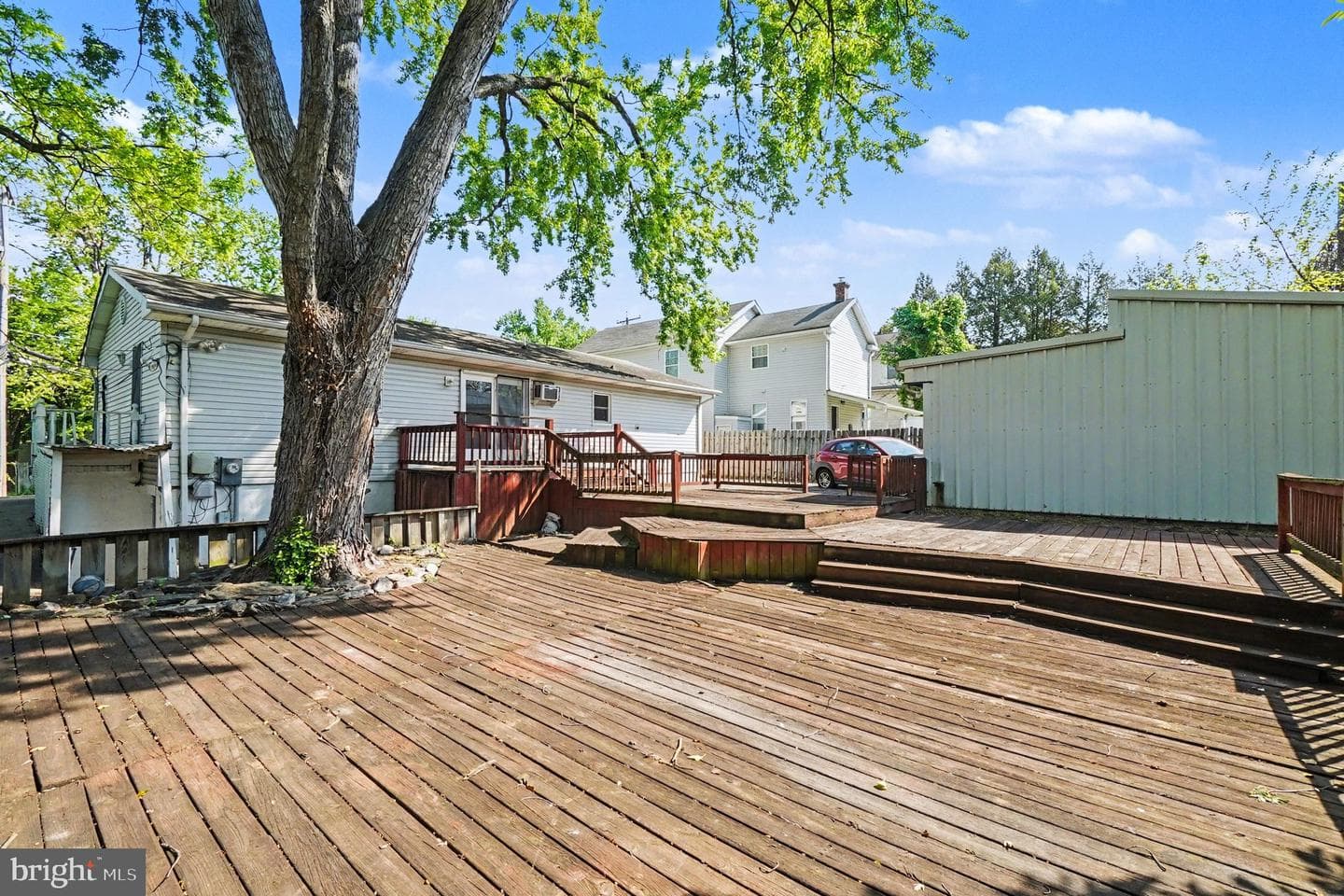 5 Lavern Avenue photo 32