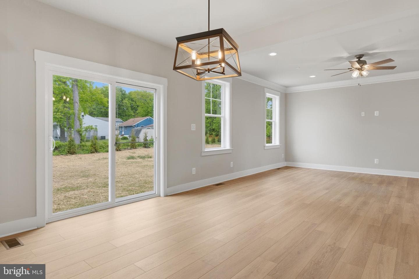 2028 William Avenue photo 10