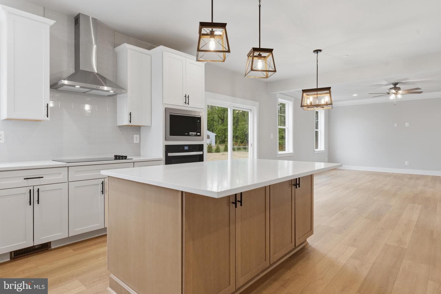 2028 William Avenue photo 23