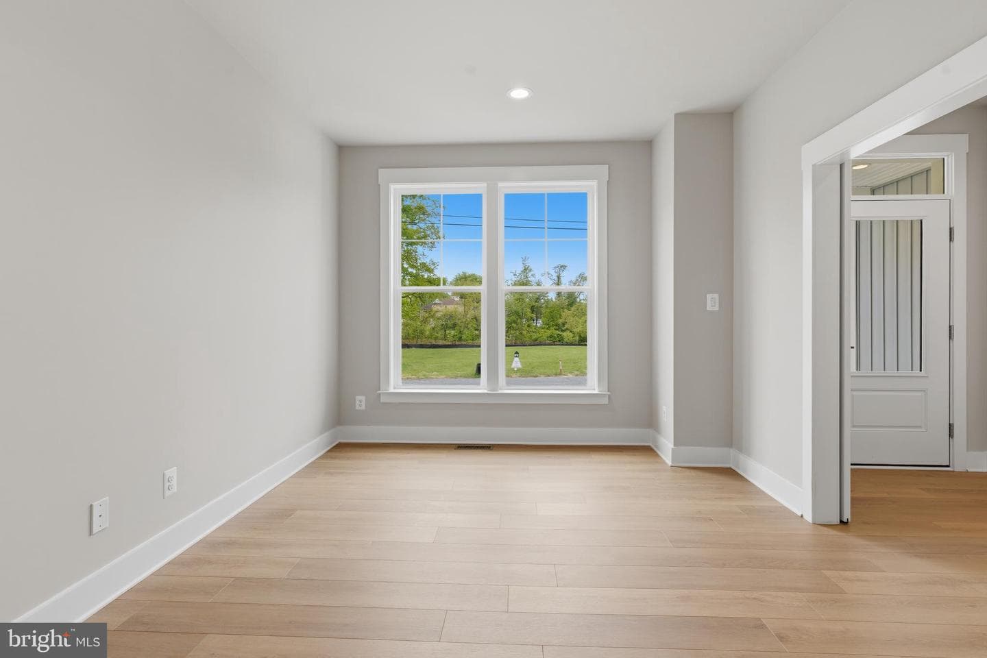 2028 William Avenue photo 7