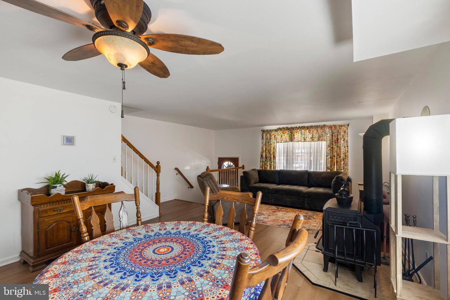 5620 Chelwynd Road photo 3