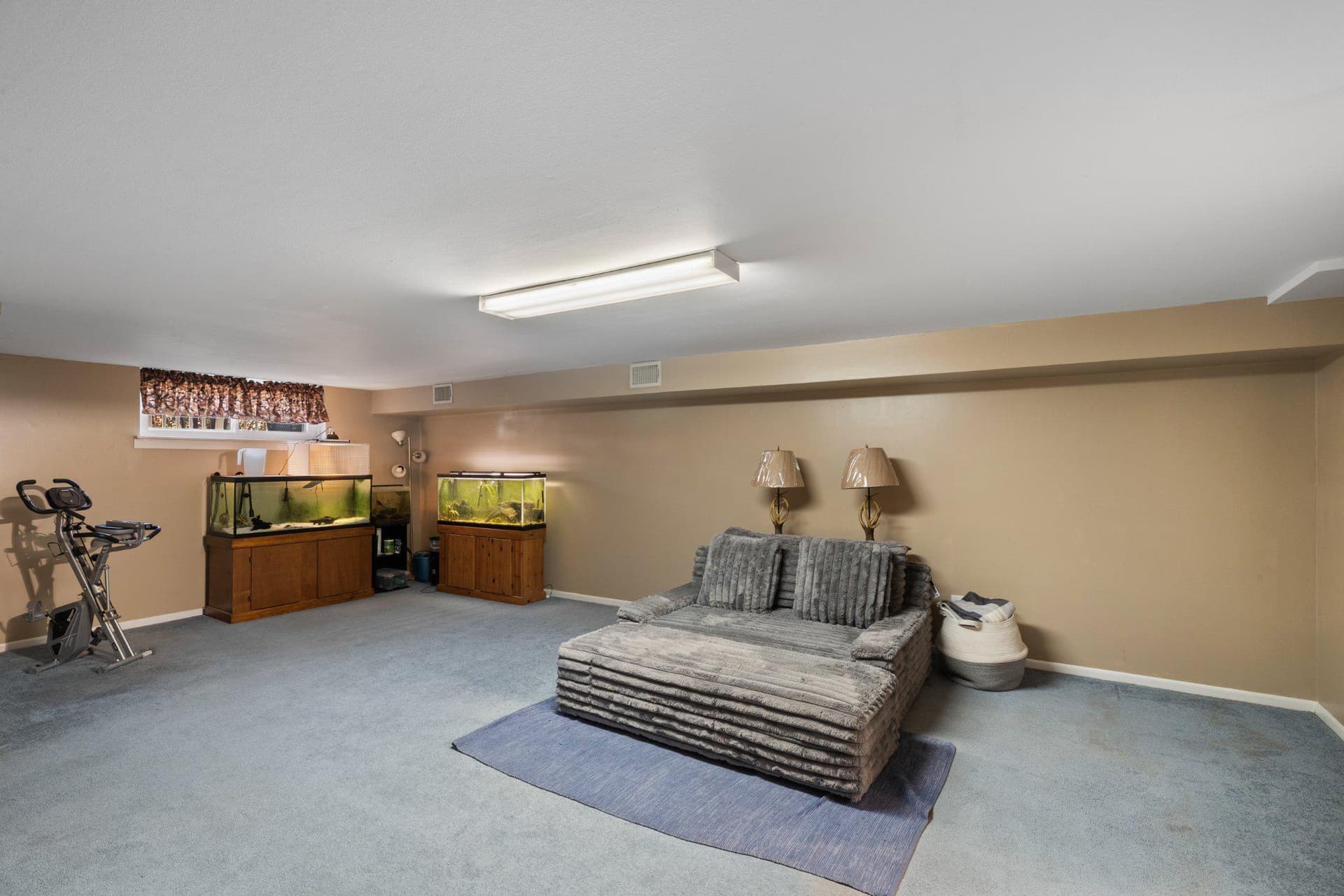 5620 Chelwynd Road photo 8
