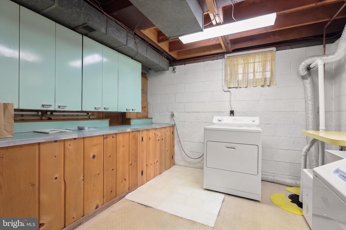 228 Spring Avenue photo 37