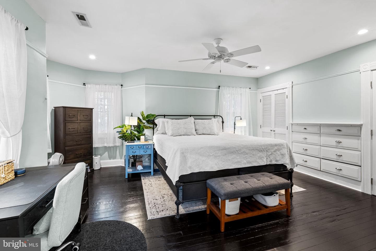 18 Beaumont Avenue photo 45